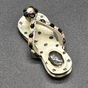 Miniature Rhinestone Flip-Flop Charm With Polka Dot Design & Black Accents JE401